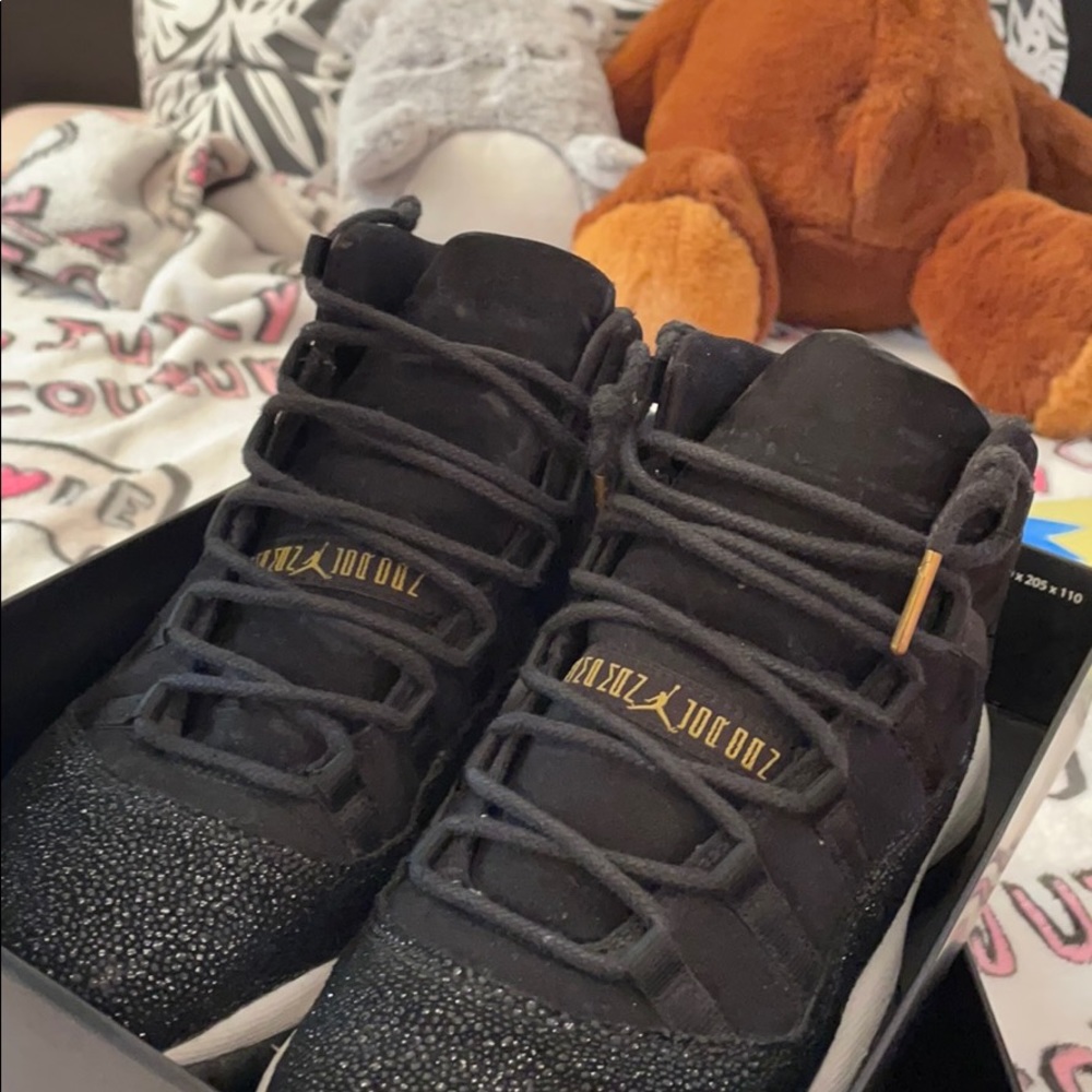 Jordan 11s - Picture 3 of 4